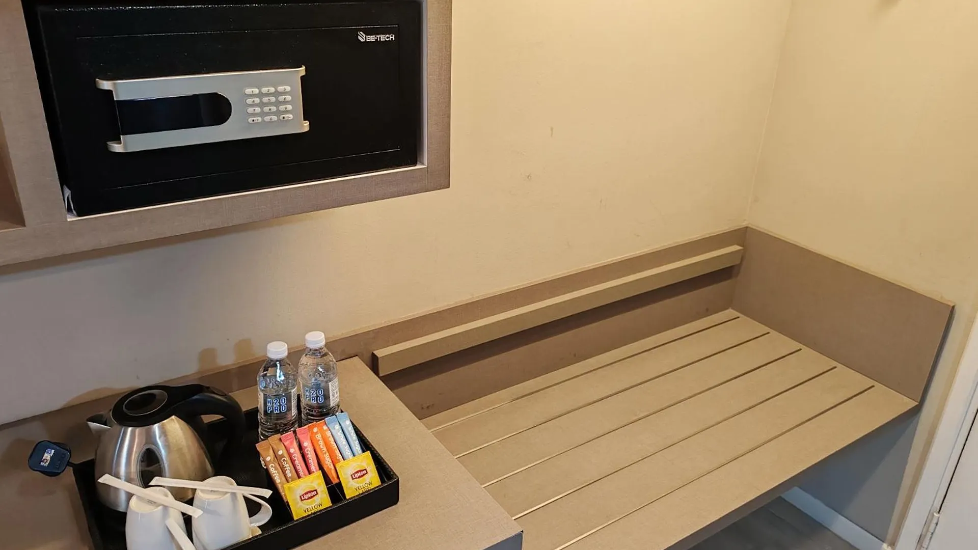 Qqq Hotel Type Room Empire Damansara Petaling Jaya