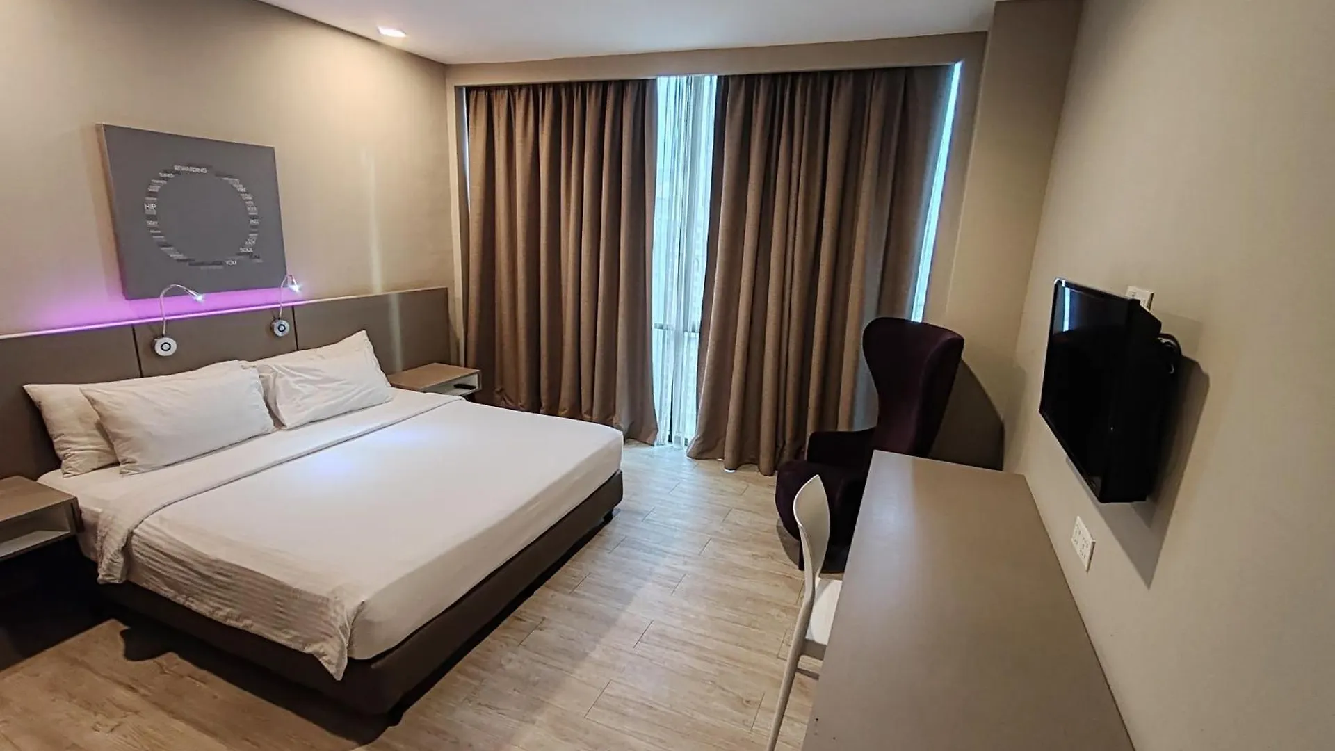 Qqq Hotel Type Room Empire Damansara Petaling Jaya
